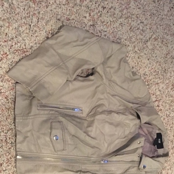 Jacket - Picture 1 of 2